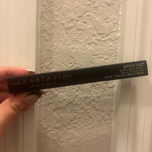 Anastasia Beverly Hills Brow Wiz in Soft Brown